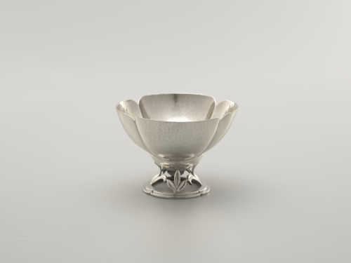 The%20Randahl%20Shop%2C%20%3Cb%3E%3Ci%3E%20Bowl%3C%2Fi%3E%3C%2Fb%3E%2C%20ca.%201930-1935%2C%20sterling%20silver%2C%20The%20Margo%20Grant%20Walsh%2020th%20Century%20Silver%20and%20Metalworks%20Collection%2C%20%26%23169%3B%20unknown%2C%20research%20required%2C%202002.91.1